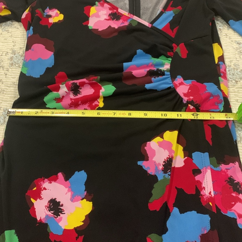 Laundry By Shelli Segal Floral Wrap Dress Size Med NEW with Tags Gorgeous style - Picture 9 of 10